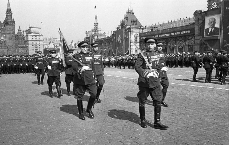 Первый парад Победы.